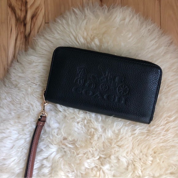 Like New Black Coach Wristlet Wallet - Picture 2 of 6